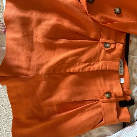 Veronica Beard Vibrant Orange shorts - Picture 3 of 6